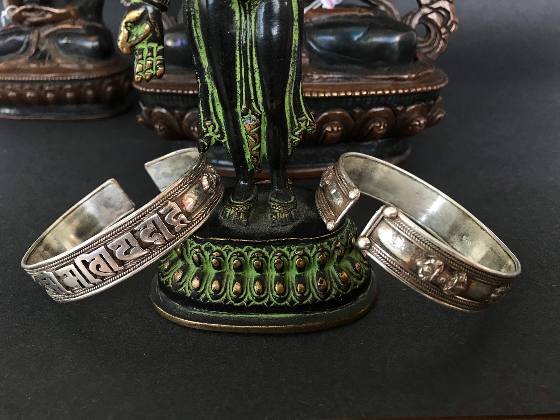 Tibetan Bracelet, with buddhist mantra, "Om Mani Padme Hum" compassion, protection, luck Mantra, meditation and for love and healing.