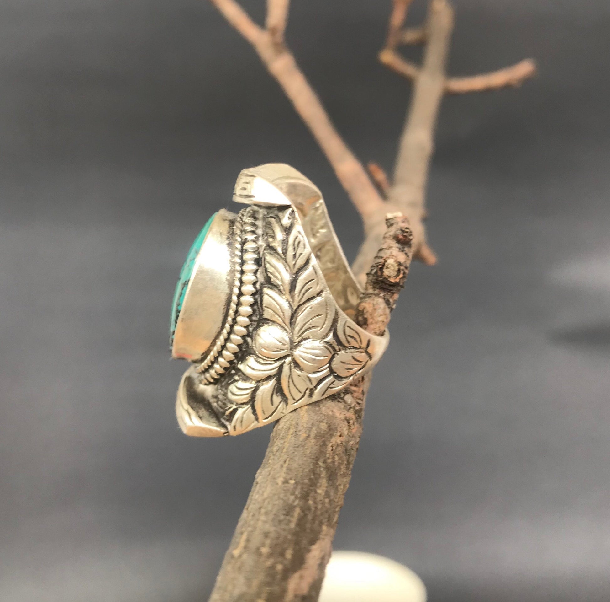 Tibetan saddle ring