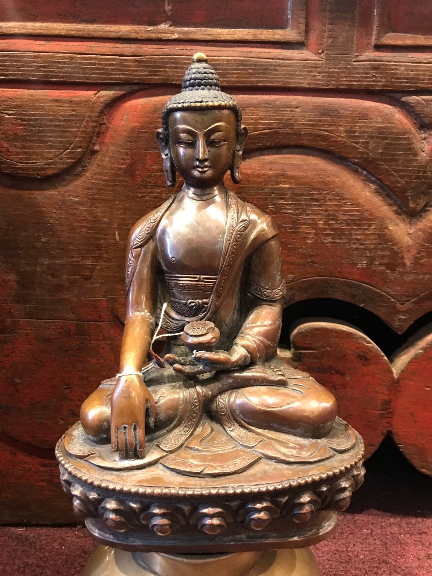 Gotham Buddha statue, copper Buddha statue, Siddhartha Buddha statue, Hand crafted in Nepal, peace and Compassion, meditation